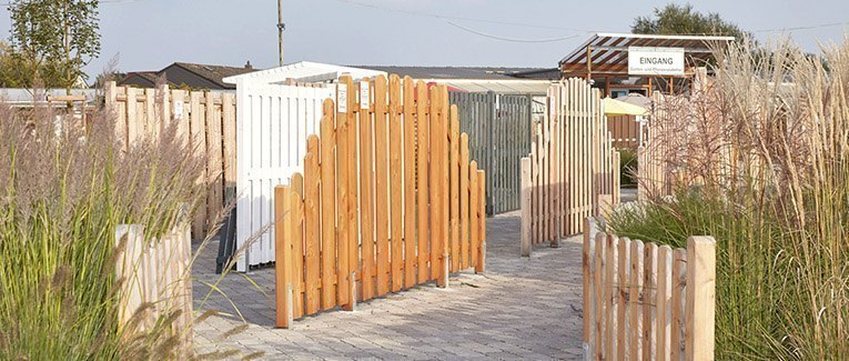 Natürlicher Sichtschutz aus Holz